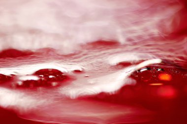 Kırmızı kabarcıklar