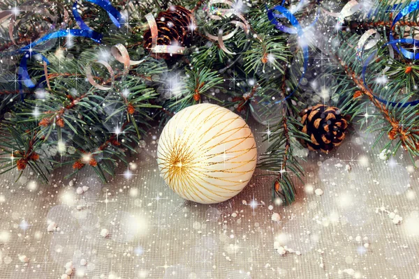 White christmas ball on a shiny background — Stock Photo, Image