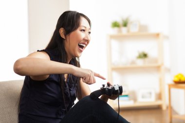 iş yerinde çok Kafkas kadın