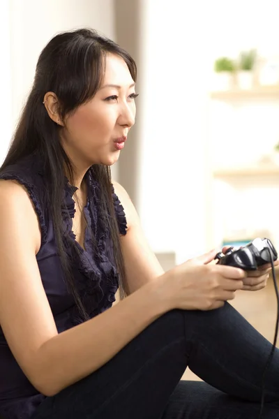 Asian woman having fun — Stock Photo, Image