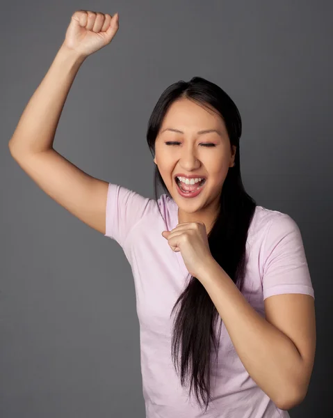 Carino donna asiatica in studio — Foto Stock