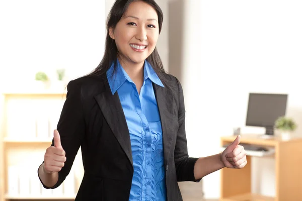 Energetic Asian professional woman — Stock Photo, Image