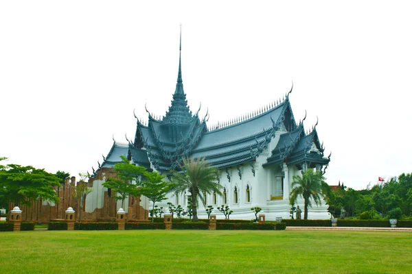 Een prachtige tempel in thailand — Stockfoto