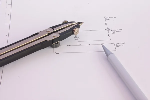 Schema elettrico (disegno o disegno) con penna su cianografia — Foto Stock