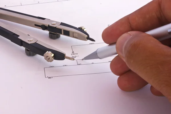 Elektriciteit diagram (tekening of model) met pen op blauwdruk — Stockfoto