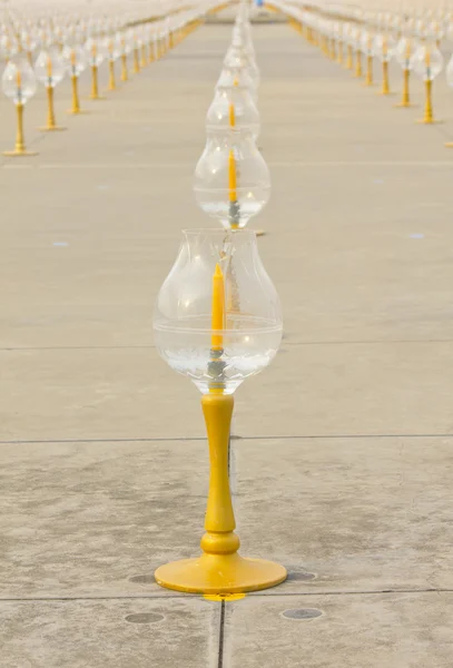 Candelabro para vela en la religión de la iglesia —  Fotos de Stock