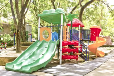 renkli çocuk oyun alanı