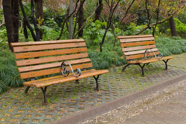 Piękne krzesło ogrodowe — Zdjęcie stockowe