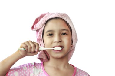 sevimli Asya-Tay kız Dişlerini fırçalıyor