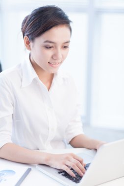 laptop ile çalışma