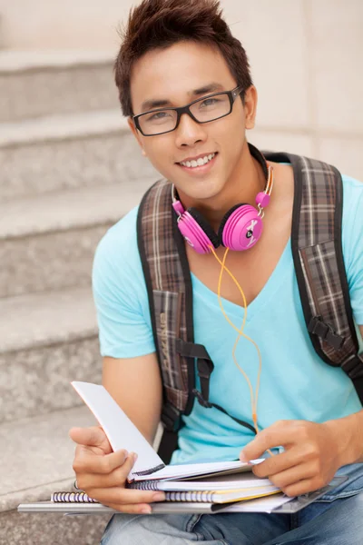 Studiare per strada — Foto Stock