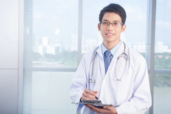 Successful doctor — Stock Photo, Image