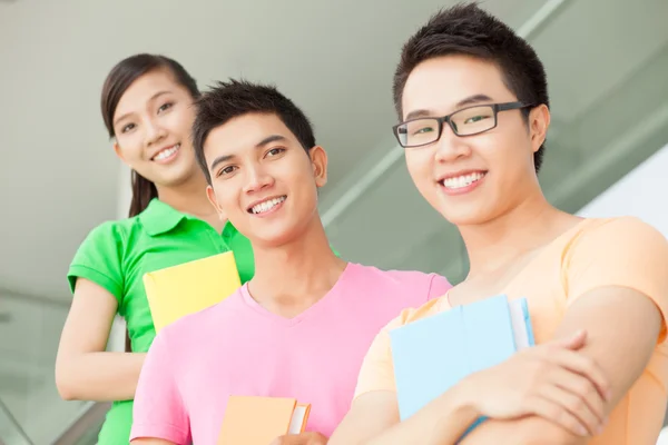 Amigos estudantes — Fotografia de Stock