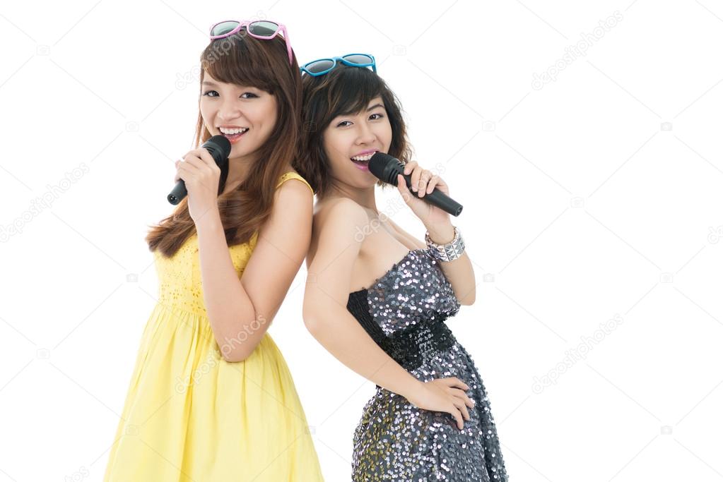 Elegant singers