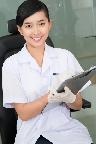 Smiling medical worker — Stock Photo, Image