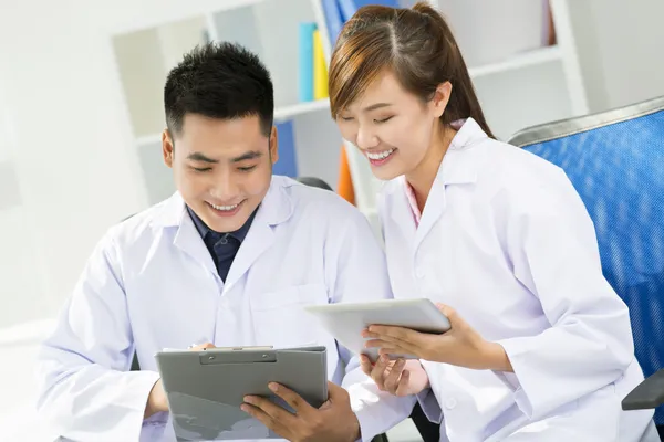 Médicos de trabalho — Fotografia de Stock