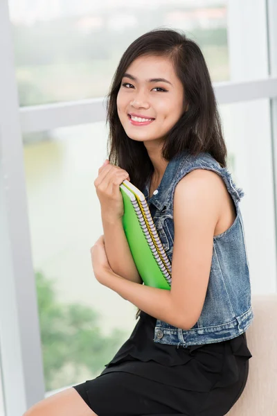 Bella ragazza adolescente — Foto Stock