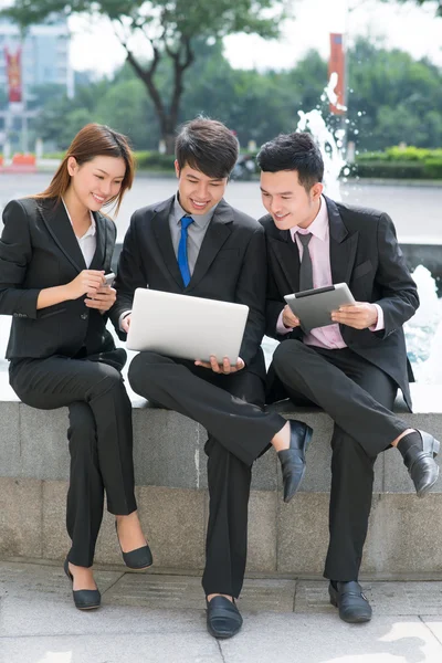 Trio al lavoro — Foto Stock