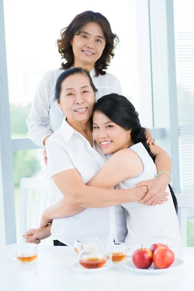 Asian family — Stock Photo, Image