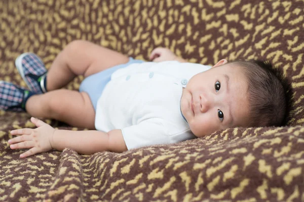 Asiatico neonato — Foto Stock