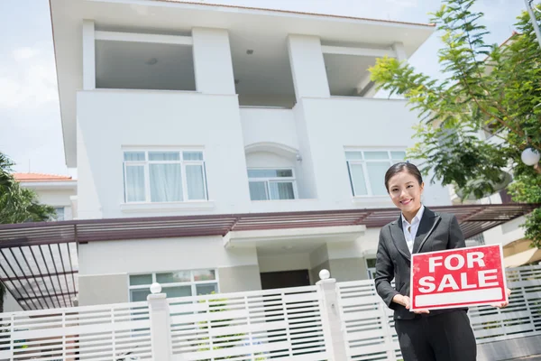 Lovely realtor — Stock Photo, Image