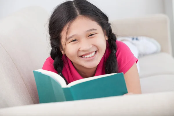 Studiare a casa — Foto Stock