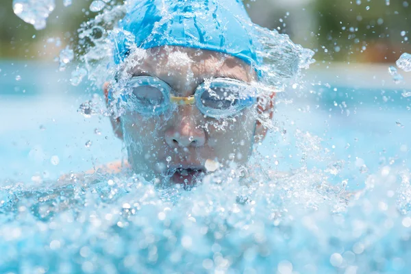 Natación energética — Foto de Stock