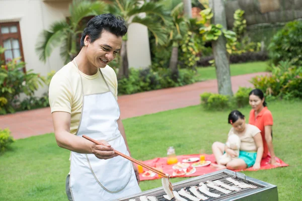 Barbecue per la famiglia — Foto Stock