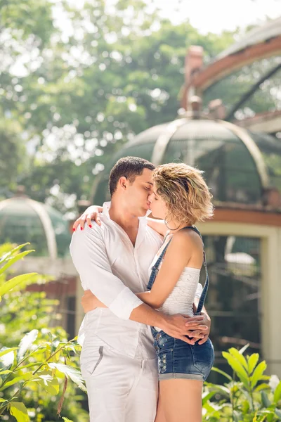 Beijo de amor — Fotografia de Stock