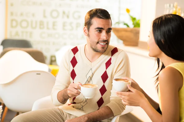 Treffen in einem Café — Stockfoto