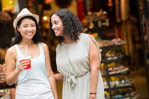 Amigos positivos — Foto de Stock