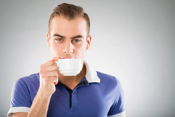 Hombre con té — Foto de Stock