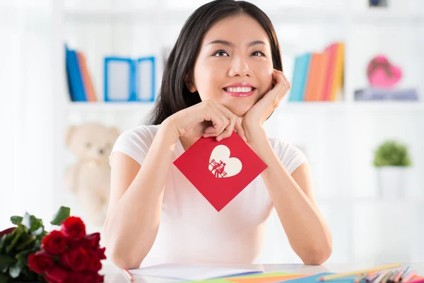 Porträt eines liebenden Mädchens — Stockfoto