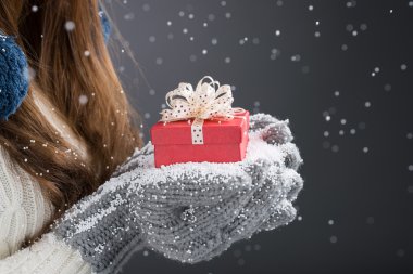 giftbox eller içinde