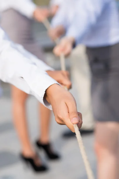 Het touw trekken — Stockfoto