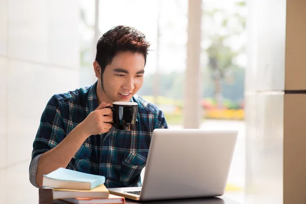 Guy and coffee — Stock Photo, Image