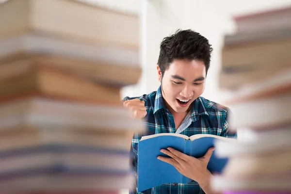 Estudiante alegre — Foto de Stock