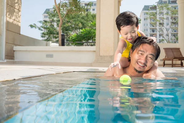 Juego de piscina —  Fotos de Stock