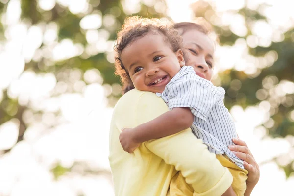 Die Liebe der Mutter — Stockfoto