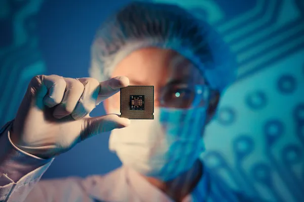 Microchip for analysis — Stock Photo, Image