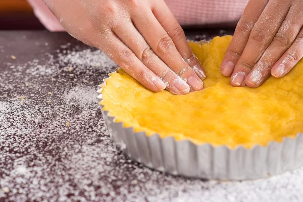 Cake preparation — Stock Photo, Image