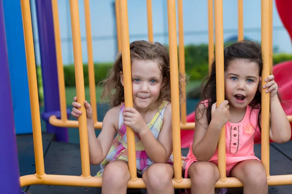 Sisters — Stock Photo, Image