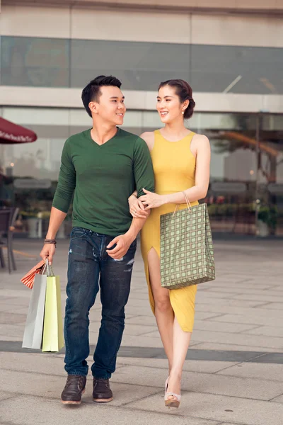 Compras Pareja — Foto de Stock