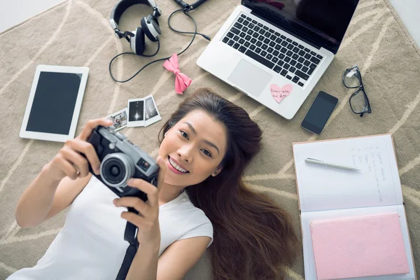 Cheerful girl — Stock Photo, Image