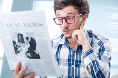 rustikální hnědá současnost s slova všechno nejlepší k narozeninám