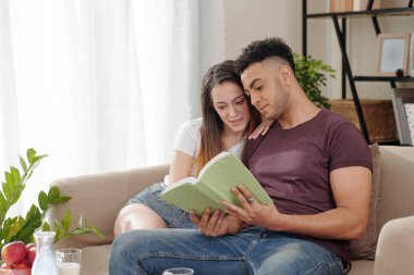 Çift Okuması İlginç Kitap