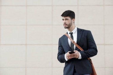 Genç Girişimci İş Arkadaşını Arıyor