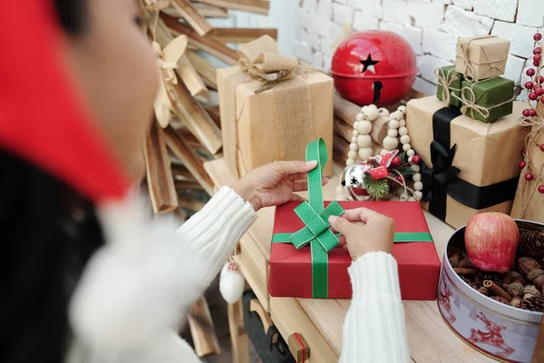 Woman Decorating Present with Ribbon —  Fotos de Stock