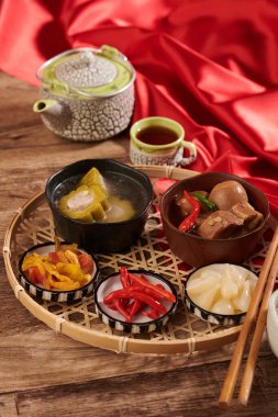 Tet Kutlaması İçin Pişmiş Yemek