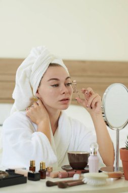 Kadın Bukle Kırbaçları